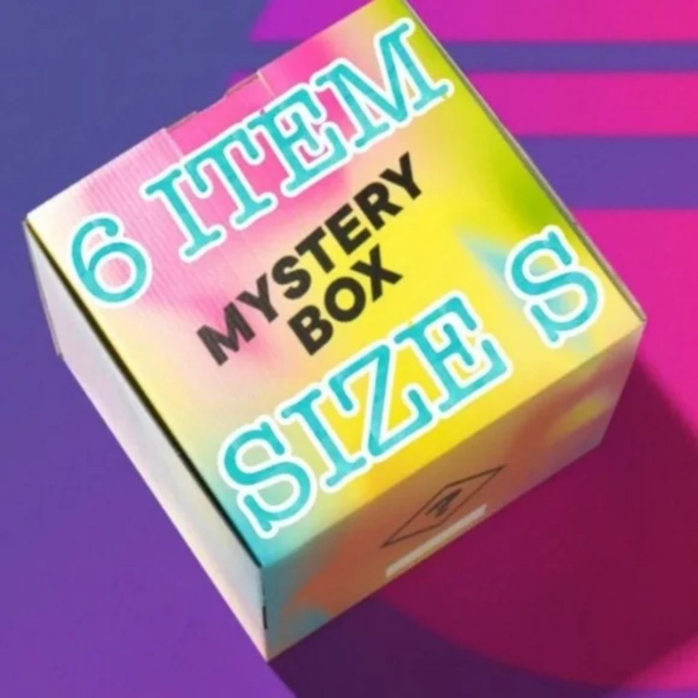 Womans Mystery Box 6 Pieces Size Small